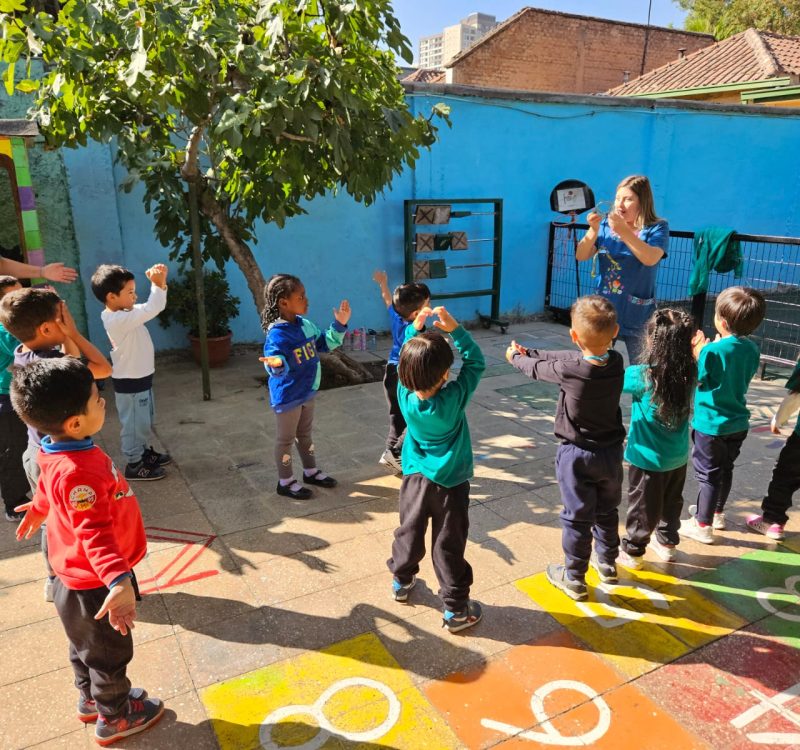 Vida saludable Di­a de la educacion fisica